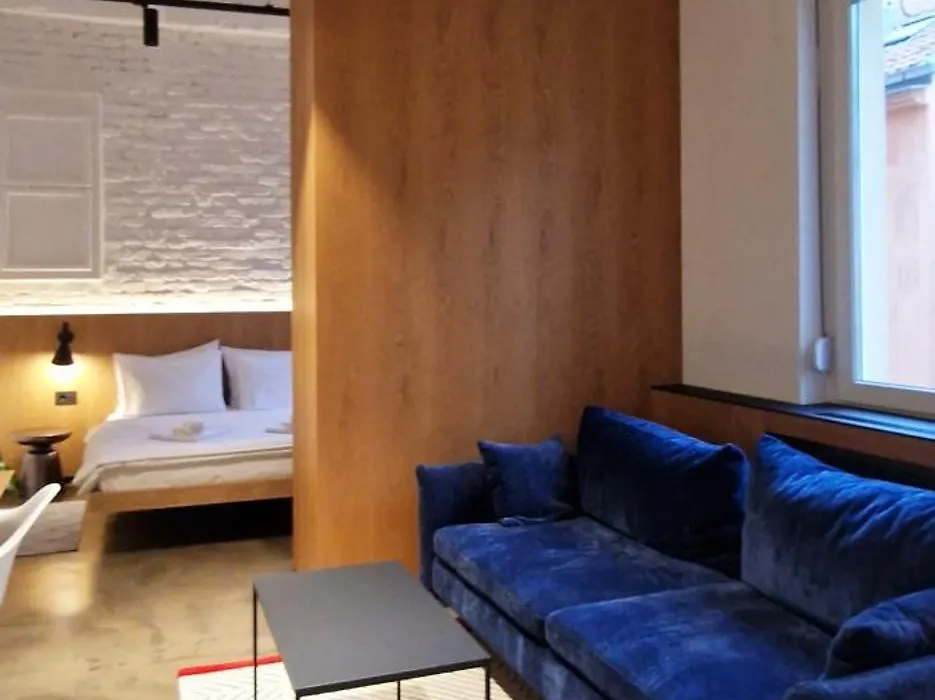 Room 25 Belgrade-1